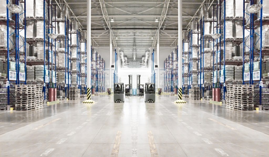 Warehouse with a wide aisle